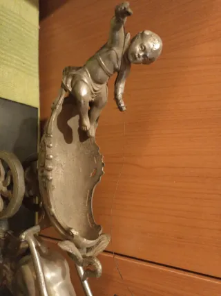 Orologio da tavolo con cavallo e putto Vintage