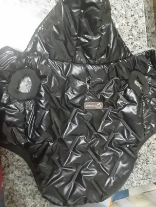 2 Abrigos para mascotas