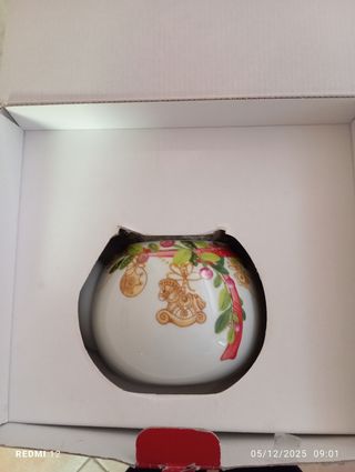 Teiera Thun in porcellana decorata