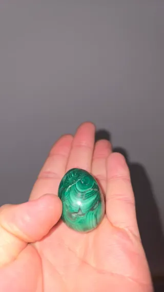 Ovo em Malachite