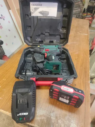 Atornilladora Parkside 20V Impacto Verde