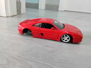 Ferrari F355 Maisto 1:24 Rojo