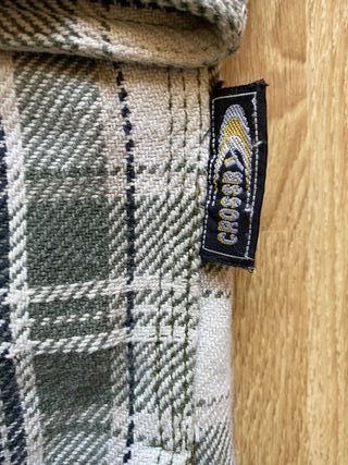 Camisa de cuadros verde y blanco. Talla M 90s