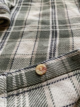 Camisa de cuadros verde y blanco. Talla M 90s