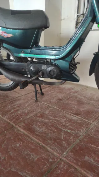 Derbi Variant Pedales