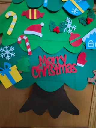 Árbol de Navidad de Fieltro Decorado