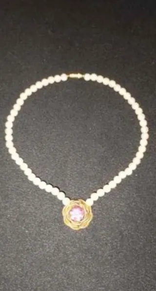 Gargantilla perlas y colgante rosa