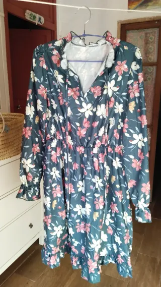 Vestido floral verde y rosa