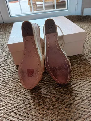 Zapatos Prada Cuña Dorados