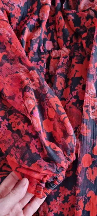 Vestido estampado Mango rojo y negro