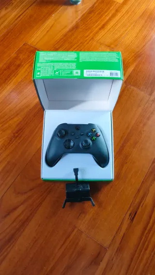 Controller Xbox series x/s Nero + strike pack