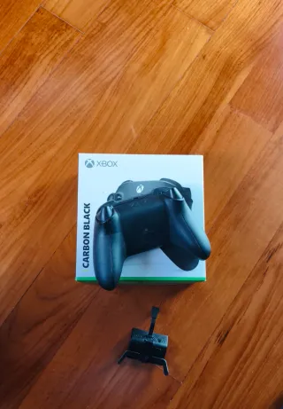 Controller Xbox series x/s Nero + strike pack