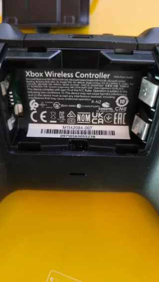 Controller Xbox series x/s Nero + strike pack