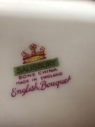 COMPLETISIMA vajilla Inglesa Porcelana 130 piezas