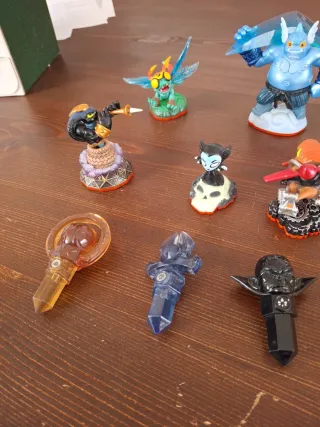 Skylanders gioco, Personaggi e Trappole