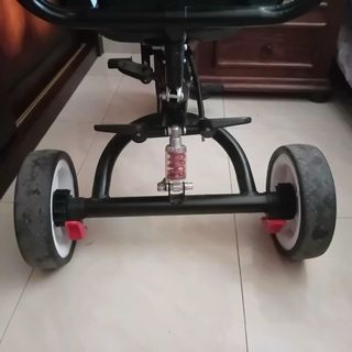 Triciclo para niño con capota