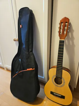 Guitarra Clásica Rocio C6N (1/4) Natural con funda