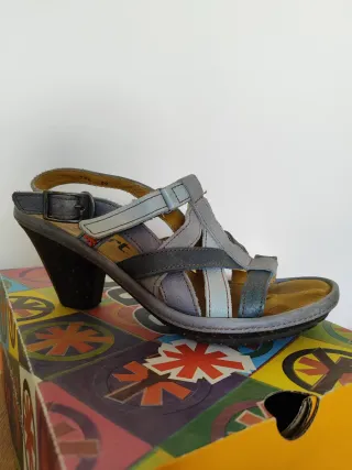 Sandalies Art T39 tons blaus