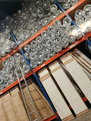 Canapés colchones mesitas cabeceros somiers