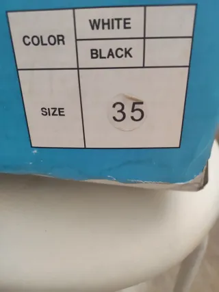 Patines California blancos con cordones rojos