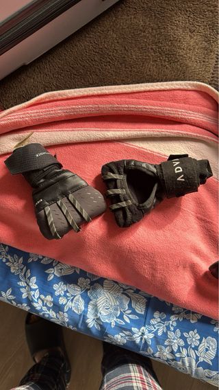 Guantes de Boxeo CESAR y REDGLOVE