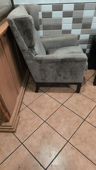 Sofá individual de tela beige y gris sillones