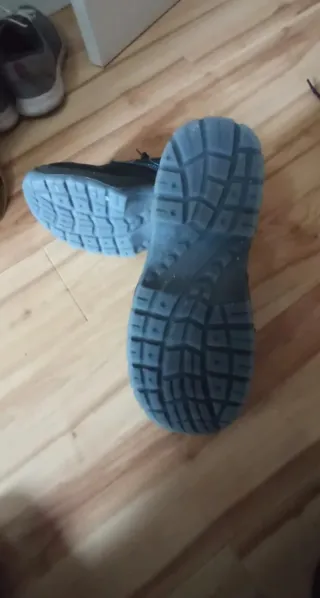 Zapatillas de trabajo negras y azules