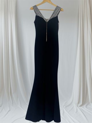 Vestido sirena negro y plateado