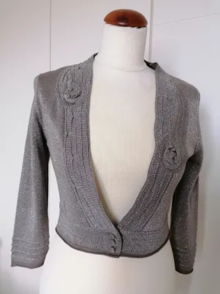 Chaqueta bolero de punto con brillos