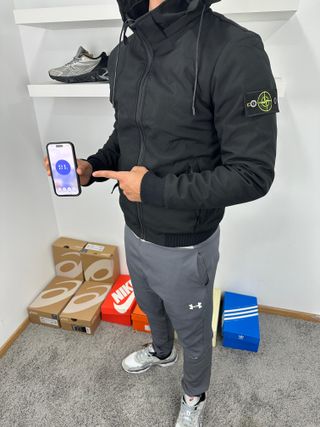 Chaqueta Stone Island Negra Capucha