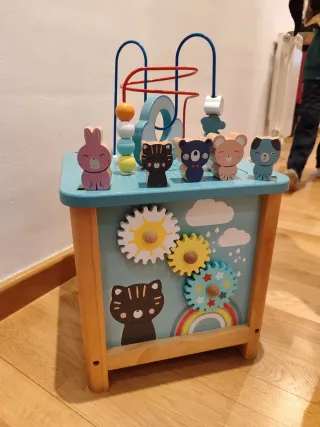 Cubo actividades madera grande 30x30