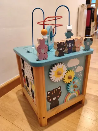 Cubo actividades madera grande 30x30