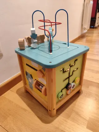 Cubo actividades madera grande 30x30