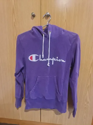 Sudadera Champion Morada con Capucha