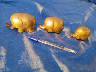 Trío de elefantes de bronce vintage