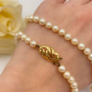 Collar de perlas con cierre de oro 18kt