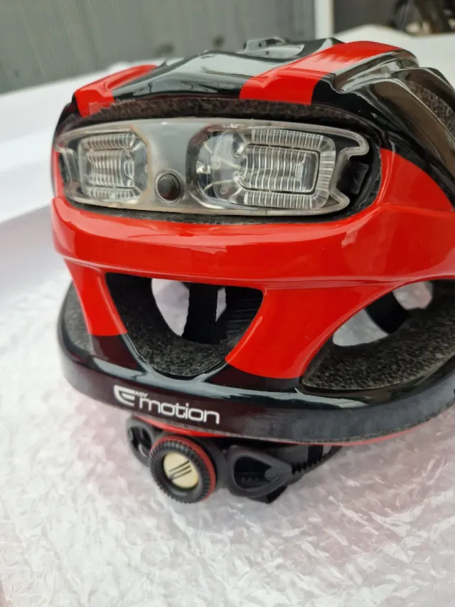 Casco BH Bicicleta/Patinete con Luz LED