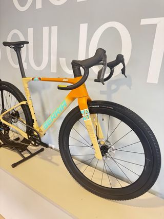 BERRIA NAII BR Gravel Bike