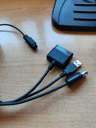 Volante Thrustmaster Ferrari + Pedales