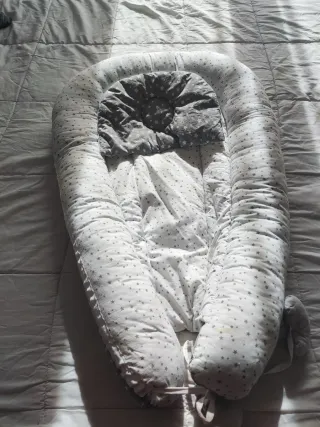 Nido reductor bebé reversible estrellas