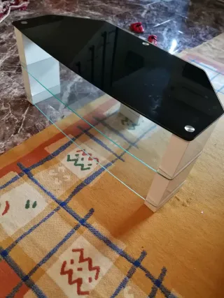 Mesa TV cristal negro y blanco