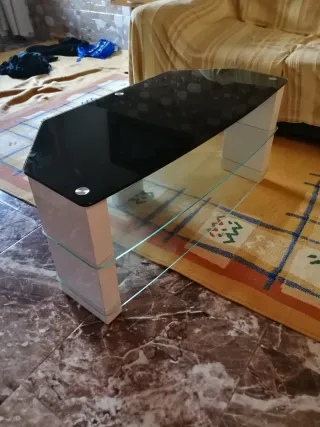 Mesa TV cristal negro y blanco