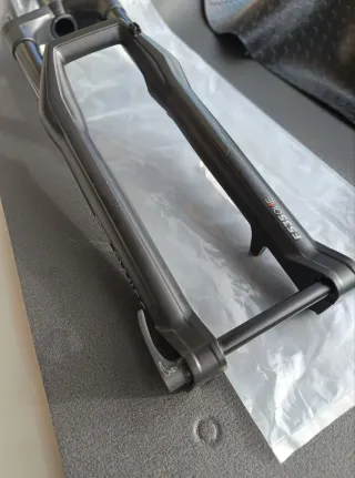 Horquilla DTSWISS F535 ONE 150 29