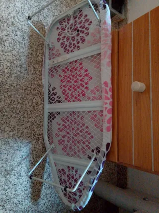 Tabla de planchar pequeña floral