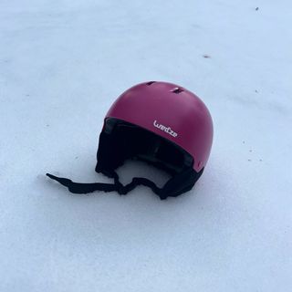 Casco rosa Decathlon sci