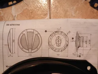2 altavoces Sony 300W XS-GTX1741