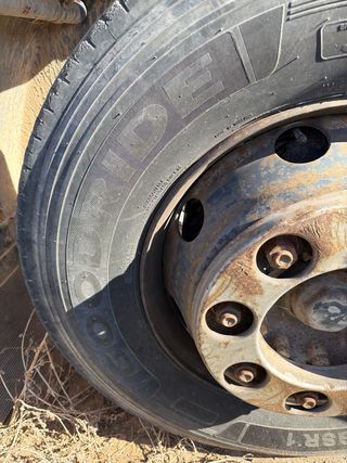 Rueda Dirección 285/70 R19.5