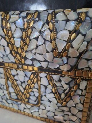 Bolso fiesta elegante multicolor y dorado