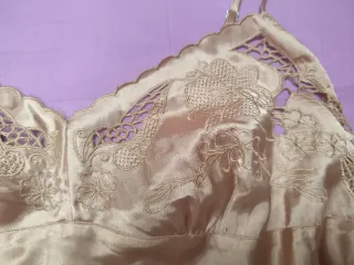 Pijama satén dorado talla L