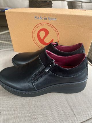 Zapatos planos piel negra erase talla 36